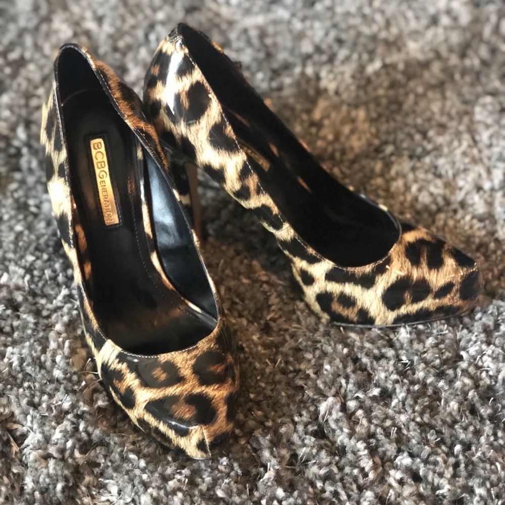 BCBGENERATION tortoise shell heels